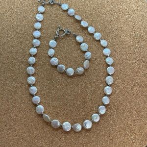 Bought in Hawaii pearl necklace and bracelet set